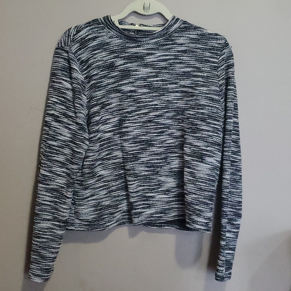 H&M sweater size large